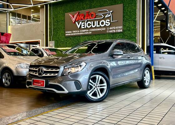 MERCEDES-BENZ GLA 200 1.6 CGI FLEX STYLE 7G-DCT